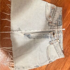 Vintage Levi's  Distressed Frayed Hem skirt jr 9 womens 0-2